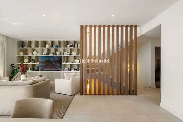 4 Zimmer Doppelhaus zu verkaufen in Marbella mit Pool Garage - 3.100.000 € (Ref: 9861773)