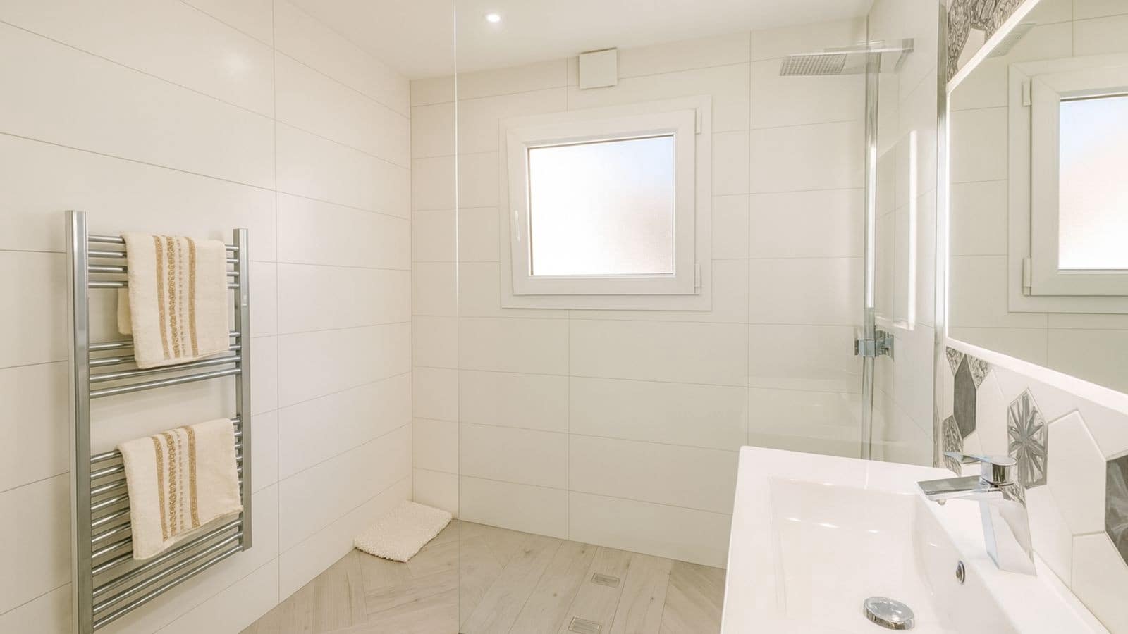 4 soveværelse Villa til salg i Marbella med swimmingpool garage - € 1.535.000 (Ref: 9861774)