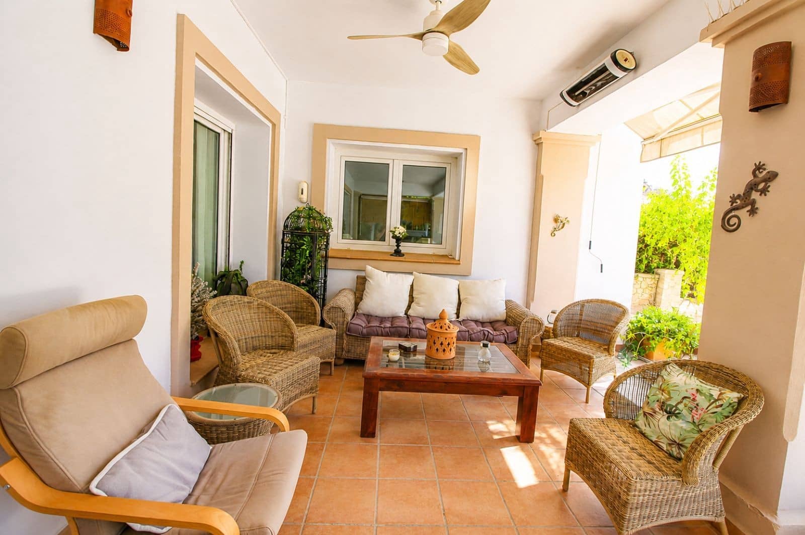 6 sovrum Villa till salu i Mijas Costa med pool garage - 1 475 000 € (Ref: 9861778)