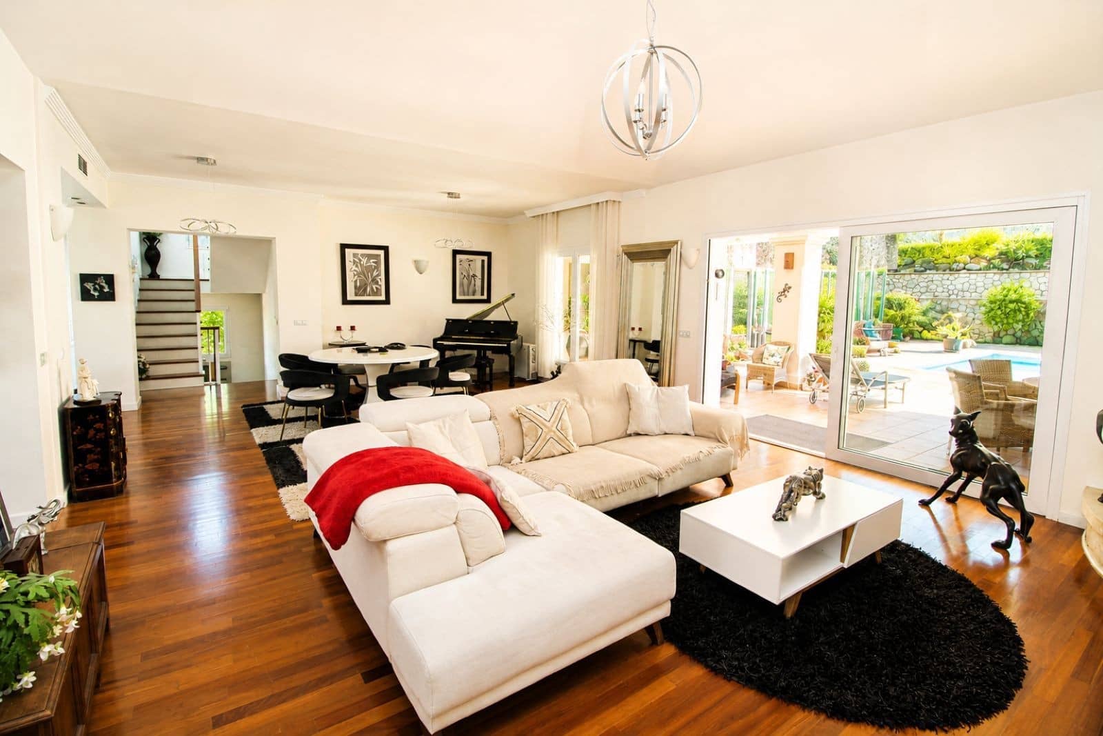 6 sovrum Villa till salu i Mijas Costa med pool garage - 1 475 000 € (Ref: 9861778)