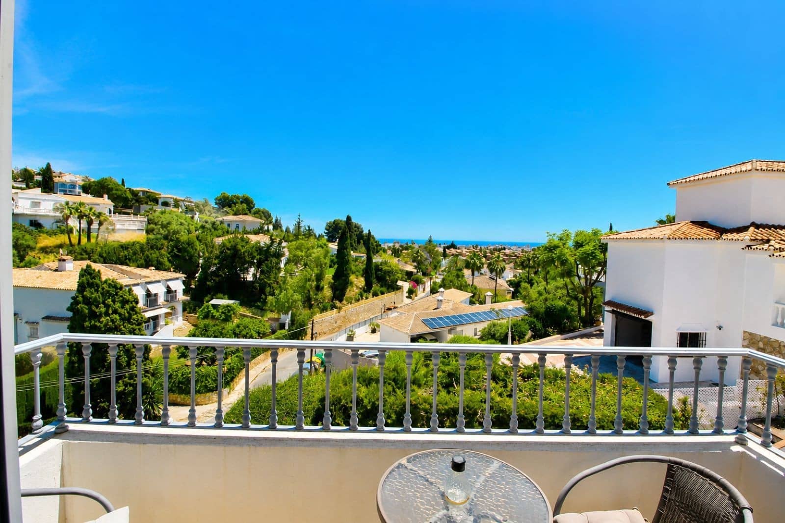 6 sovrum Villa till salu i Mijas Costa med pool garage - 1 475 000 € (Ref: 9861778)