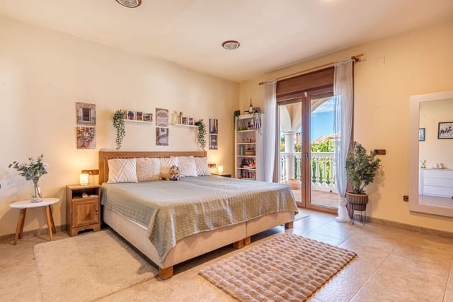 4 soverom Villa til salgs i Mijas Costa, Mijas - € 1 390 000 (Ref: 9861779)