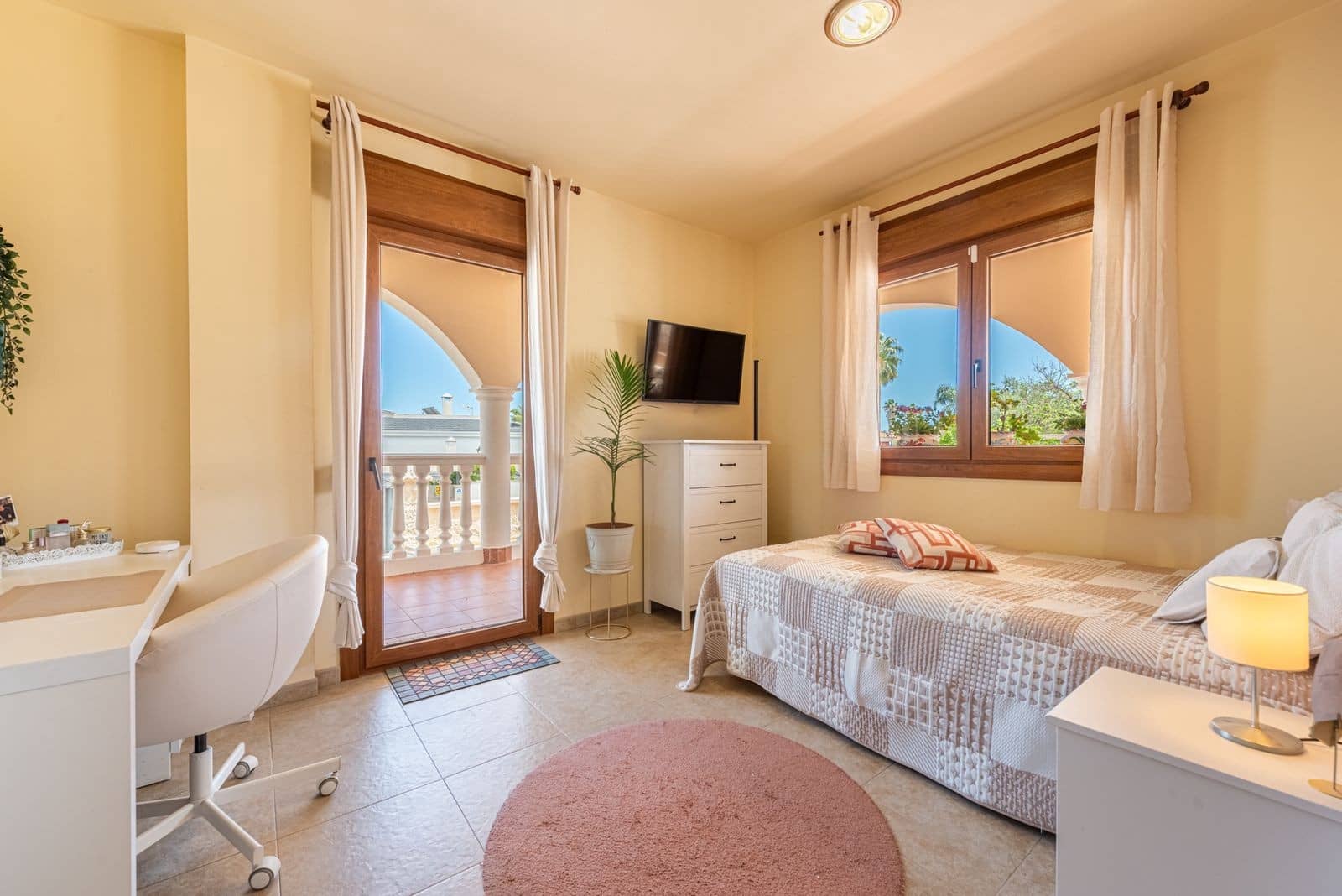 4 Zimmer Villa zu verkaufen in Mijas Costa - 1.390.000 € (Ref: 9861779)
