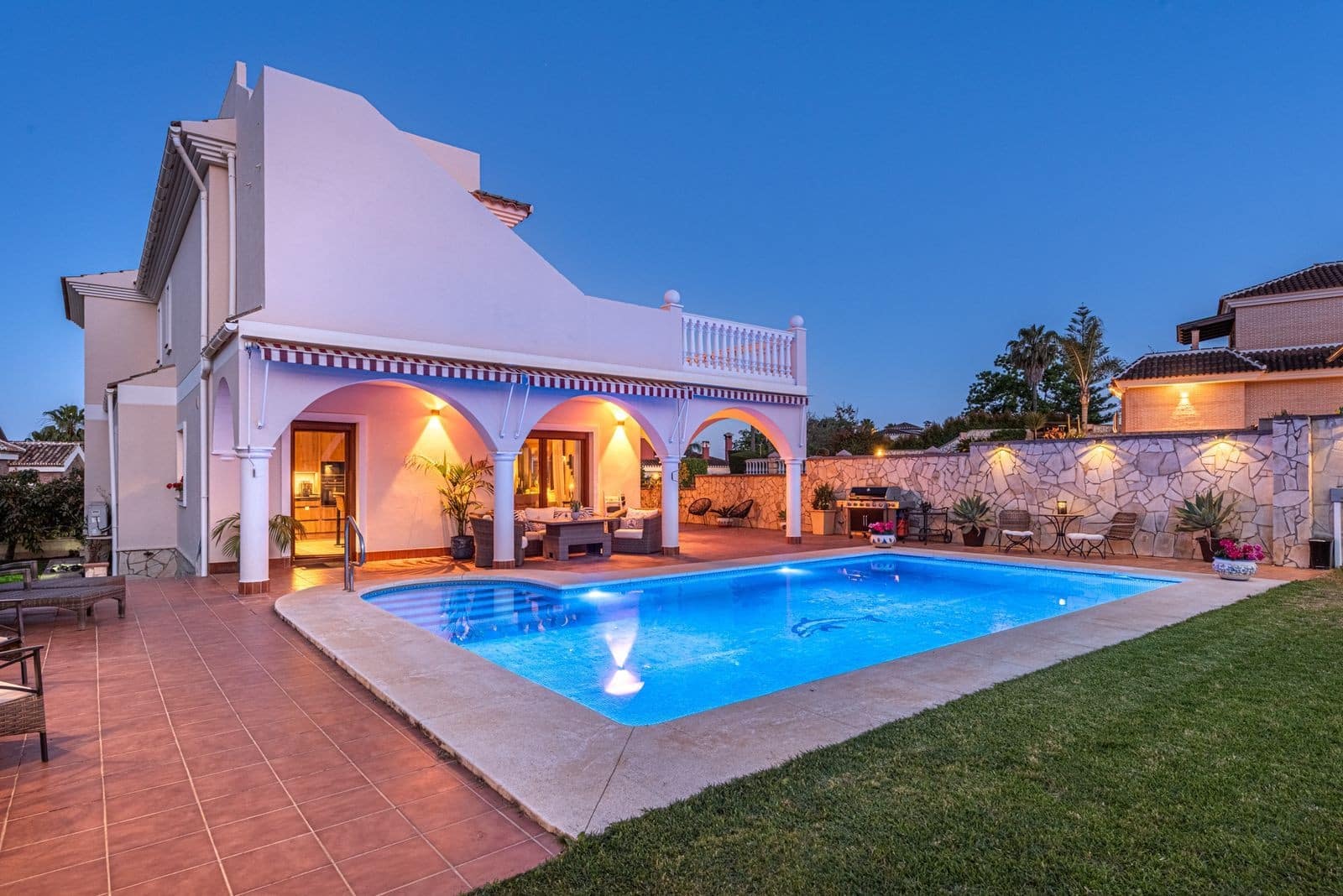 4 Zimmer Villa zu verkaufen in Mijas Costa - 1.390.000 € (Ref: 9861779)