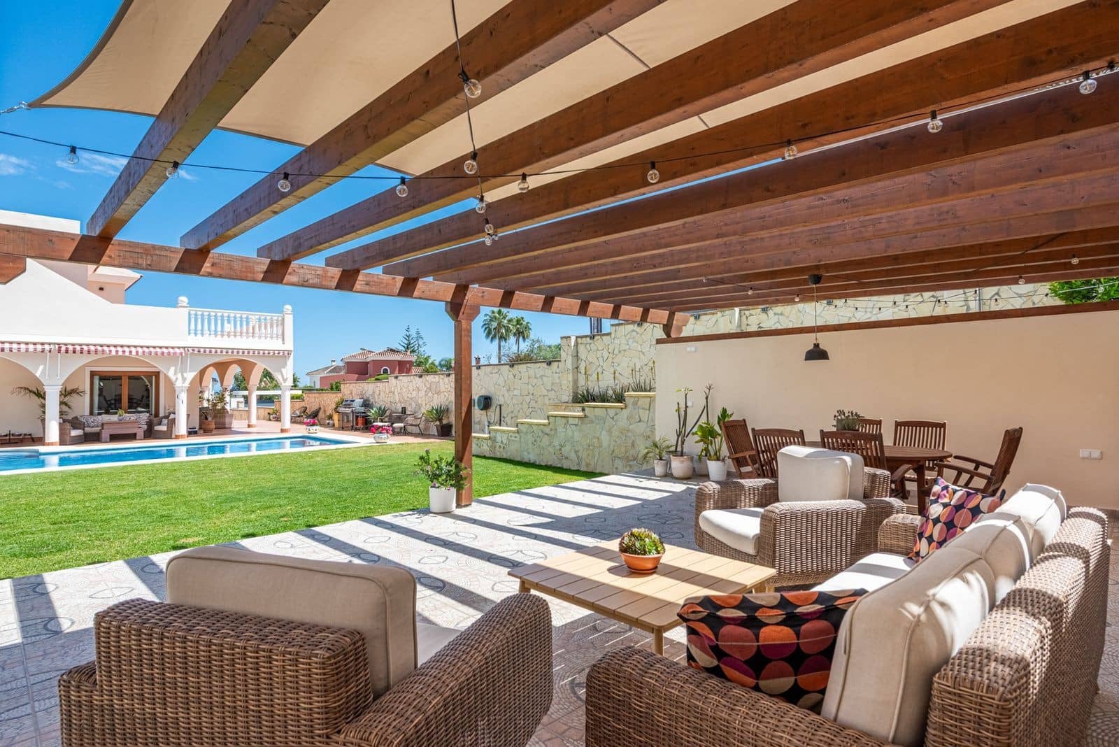 4 Zimmer Villa zu verkaufen in Mijas Costa - 1.390.000 € (Ref: 9861779)