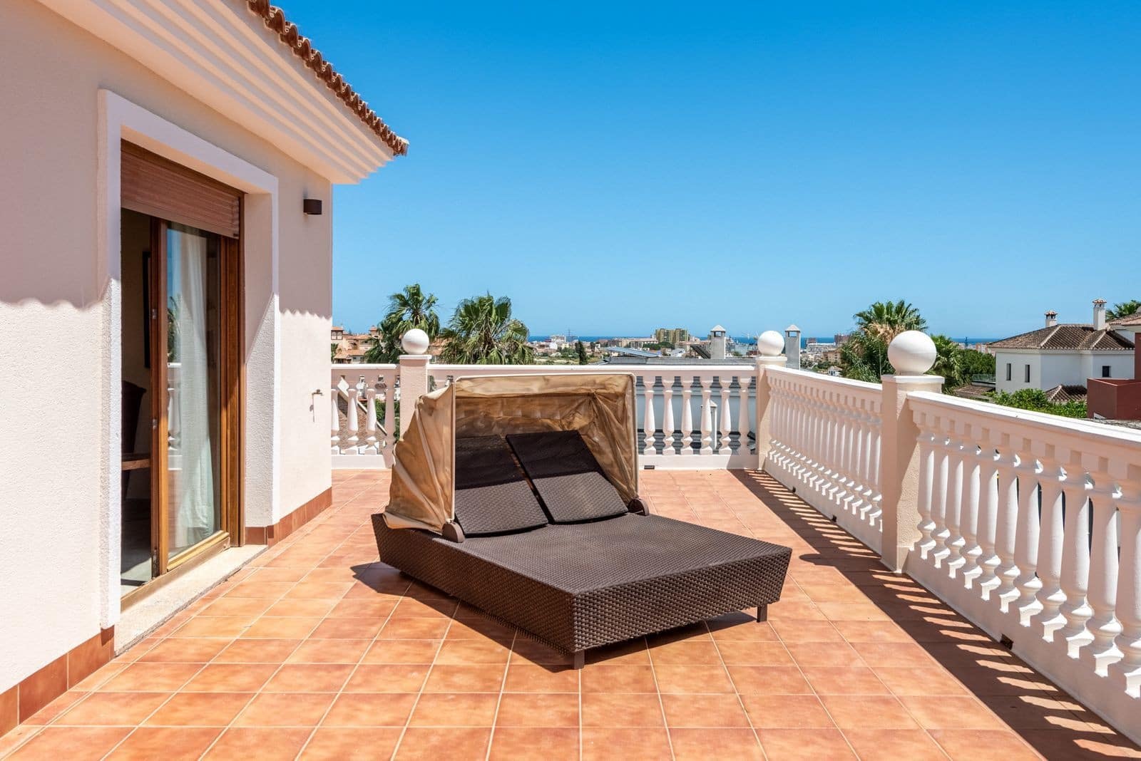 4 Zimmer Villa zu verkaufen in Mijas Costa - 1.390.000 € (Ref: 9861779)
