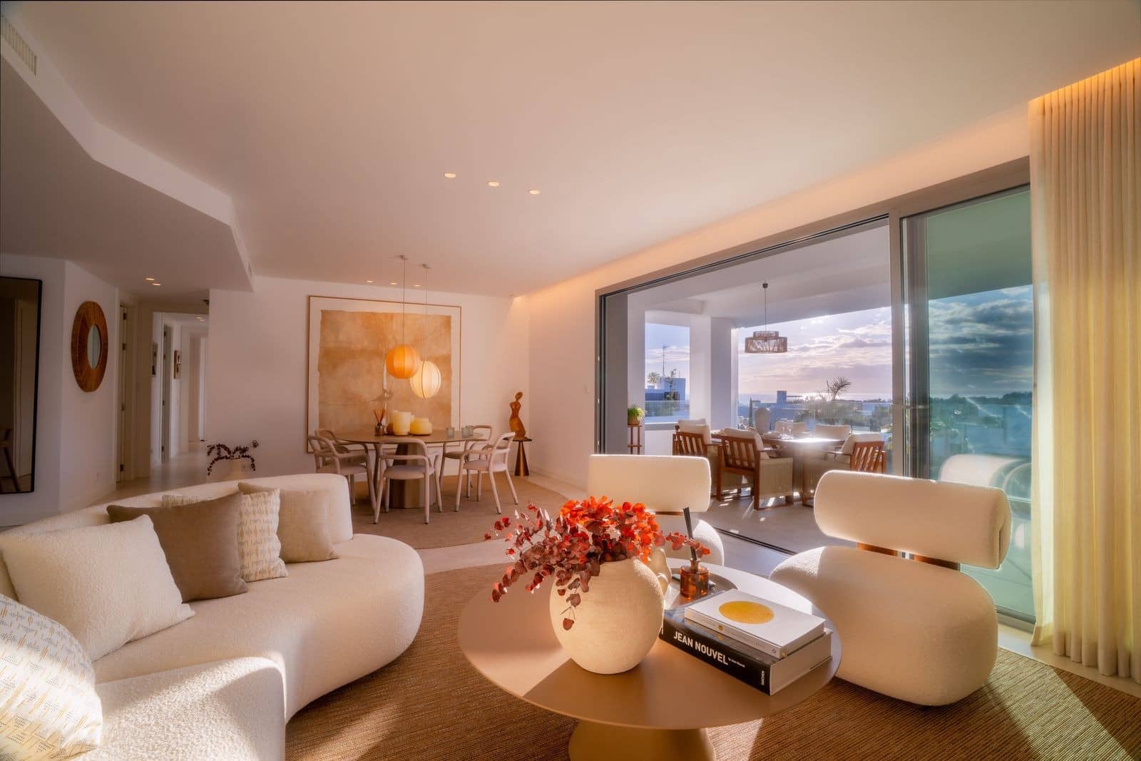 3 sypialnia Apartament na sprzedaż w Marbella z basenem garażem - 1 795 000 € (Ref: 9861784)