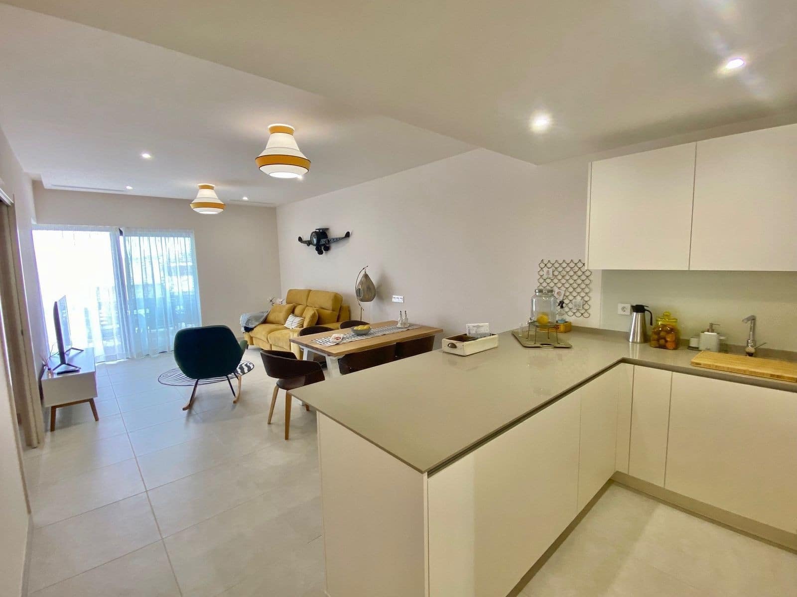2 Zimmer Apartment zu verkaufen in La Cala de Mijas mit Pool Garage - 570.000 € (Ref: 9861786)