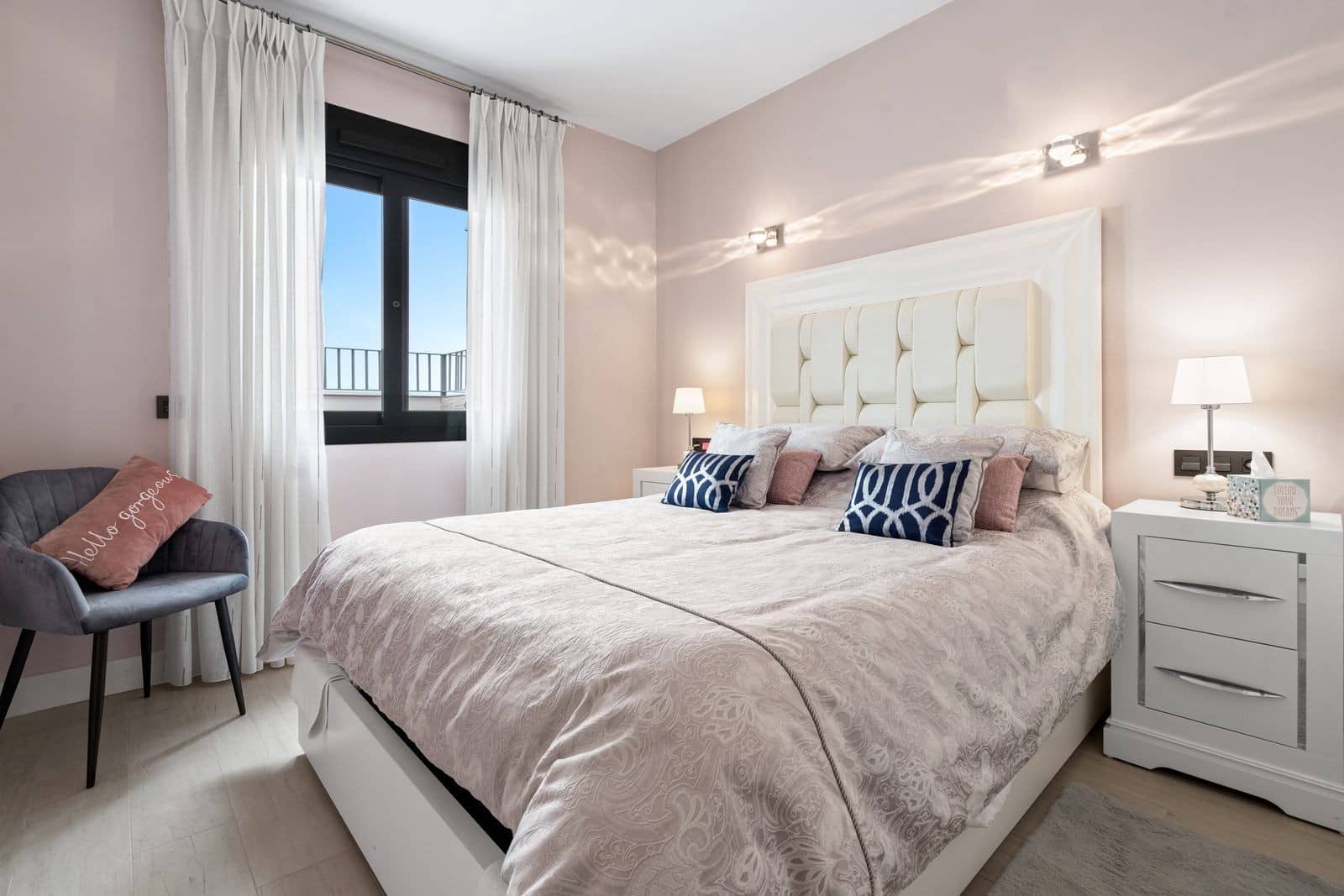4 soveværelse Semi-Rækkehus til salg i La Cala de Mijas med swimmingpool garage - € 995.000 (Ref: 9865078)