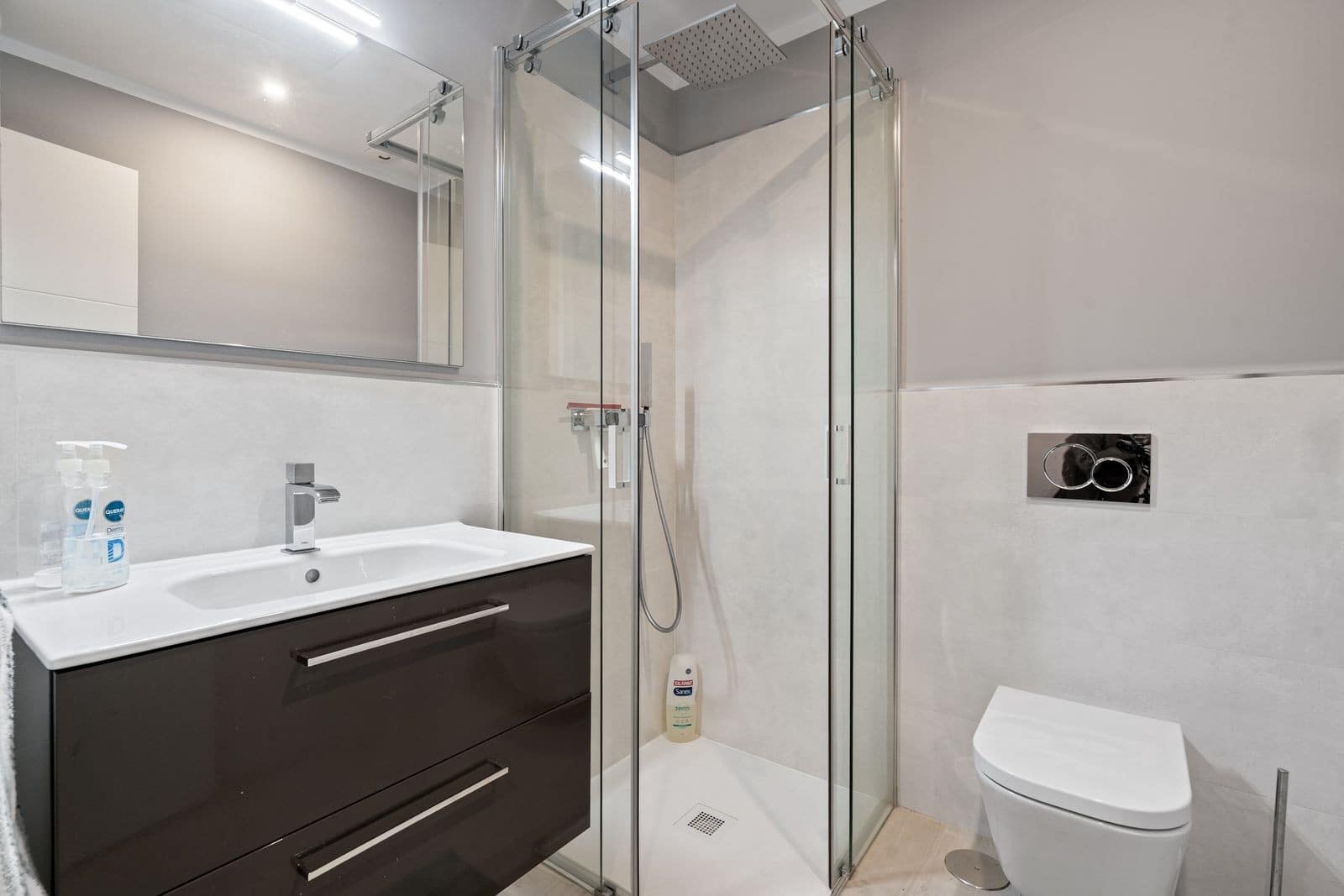 4 soveværelse Semi-Rækkehus til salg i La Cala de Mijas med swimmingpool garage - € 995.000 (Ref: 9865078)
