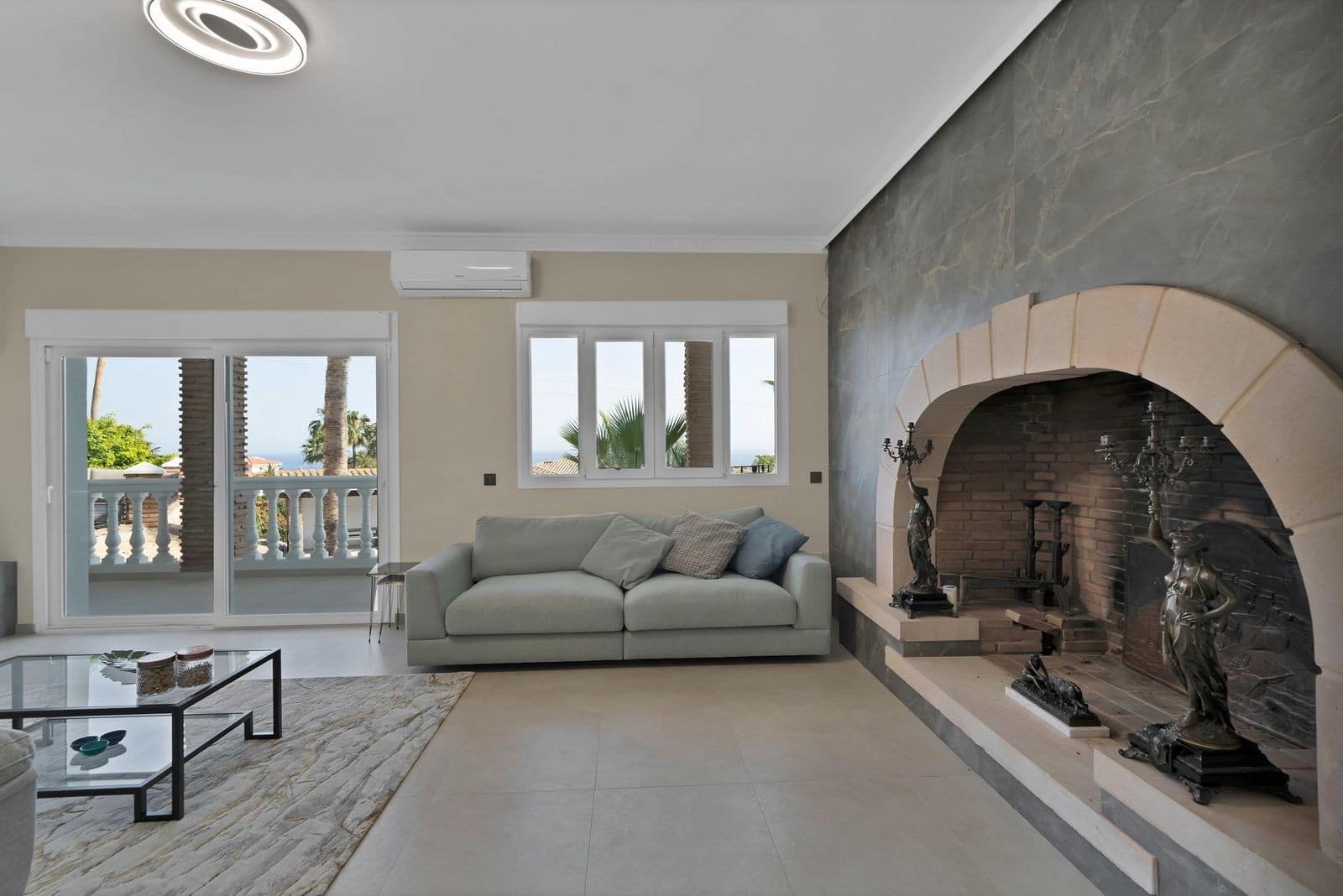 9 bedroom Villa for sale in Benalmadena with pool garage - € 2,950,000 (Ref: 9865081)