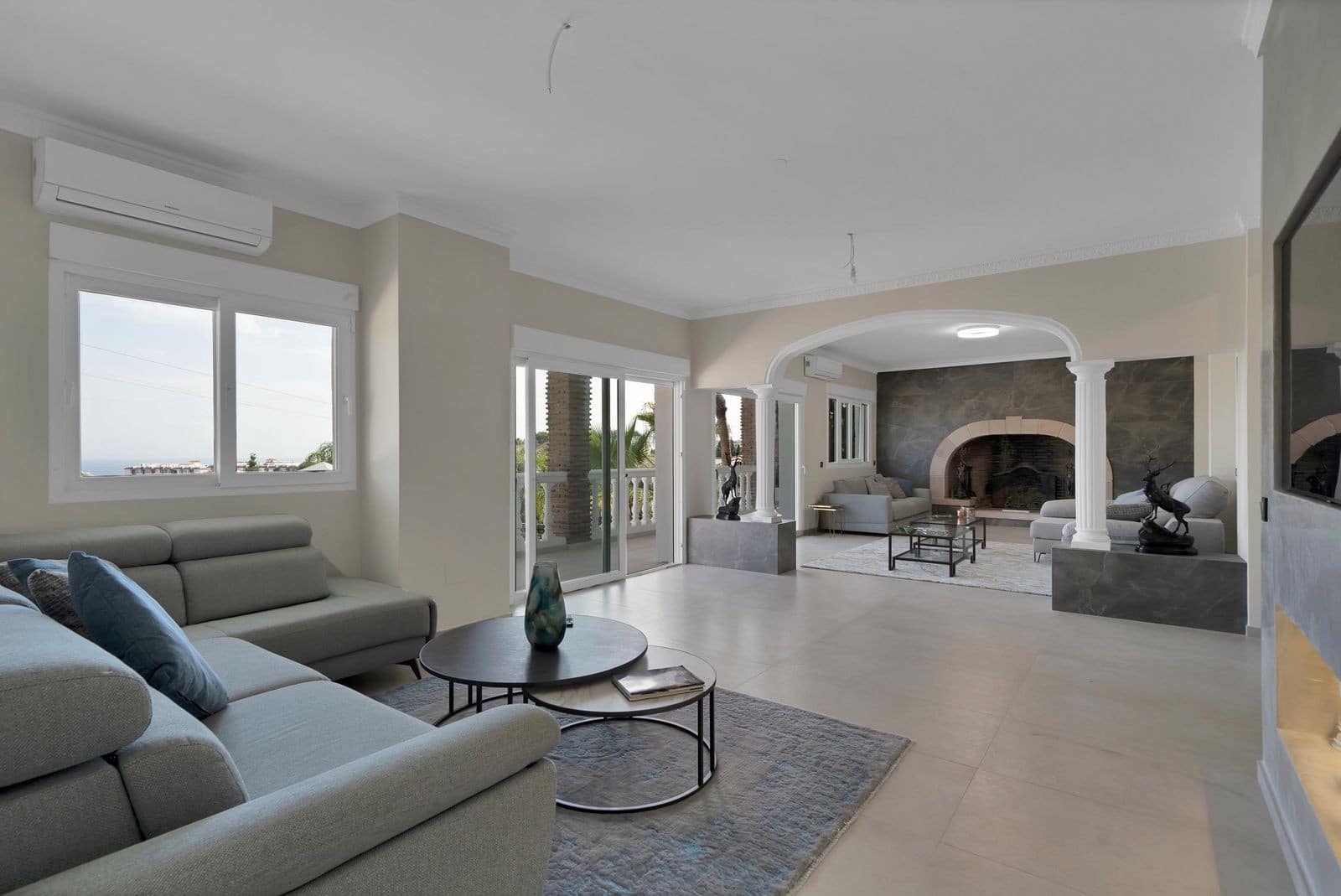 9 bedroom Villa for sale in Benalmadena with pool garage - € 2,950,000 (Ref: 9865081)