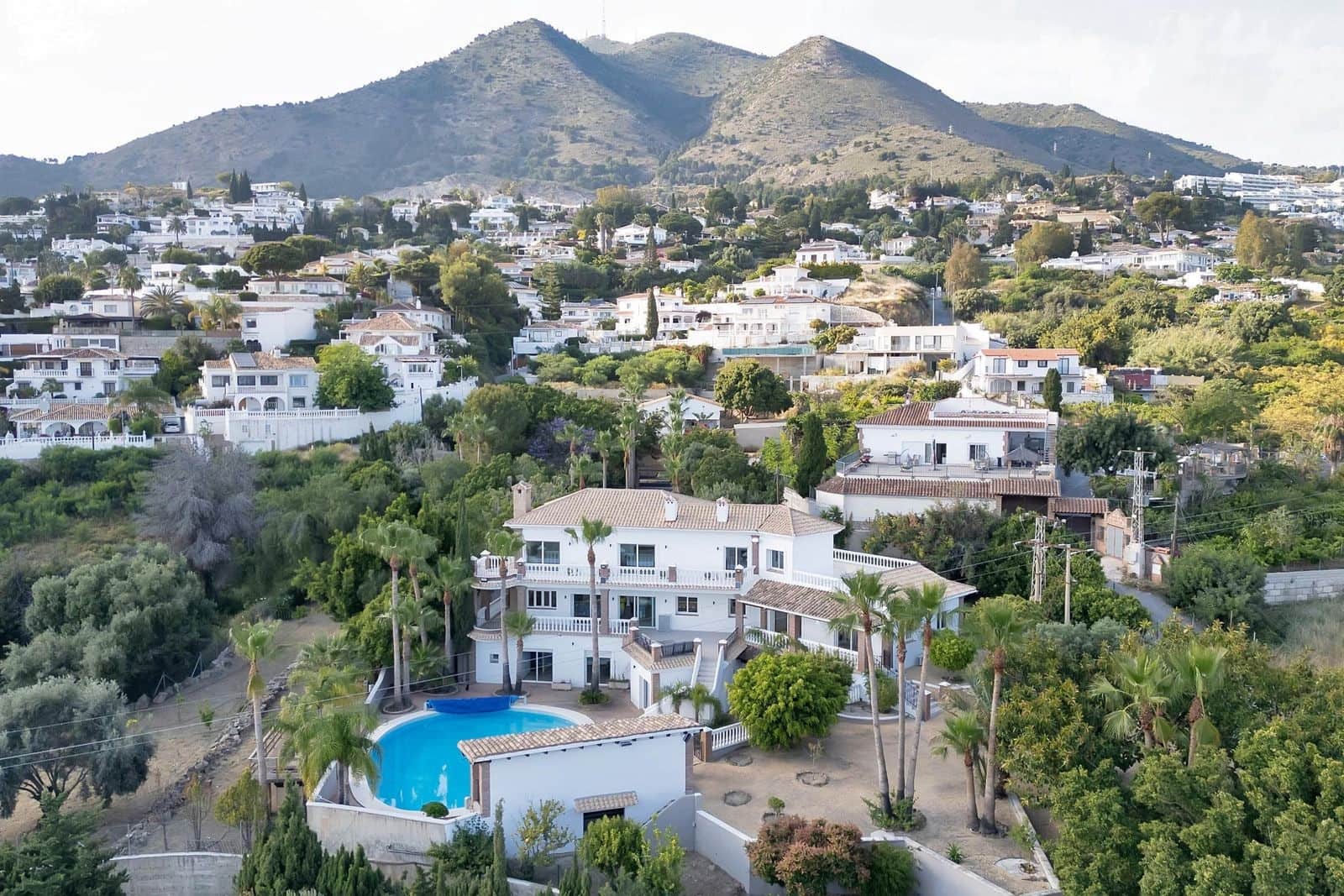 9 bedroom Villa for sale in Benalmadena with pool garage - € 2,950,000 (Ref: 9865081)