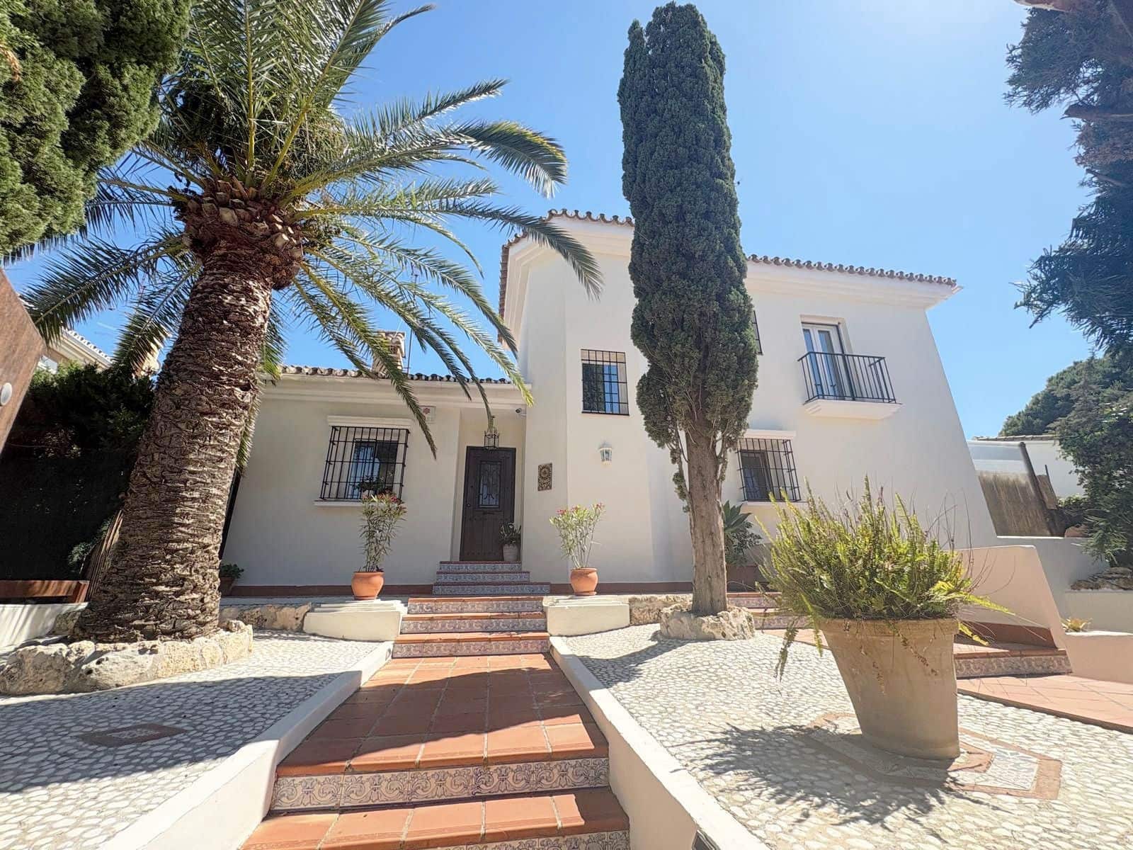 4 chambre Villa/Maison à vendre à Calahonda avec piscine garage - 1 049 995 € (Ref: 9865082)