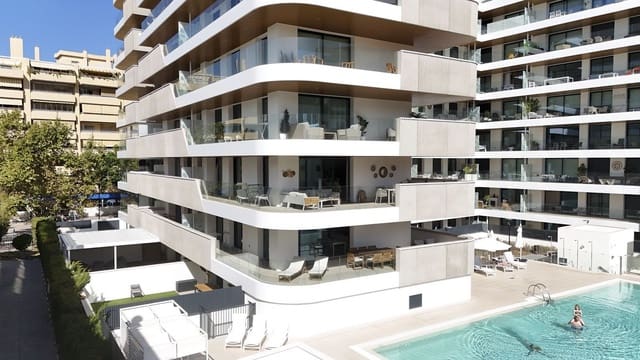 2 Zimmer Apartment zu verkaufen in Fuengirola mit Pool Garage - 719.000 € (Ref: 9865083)
