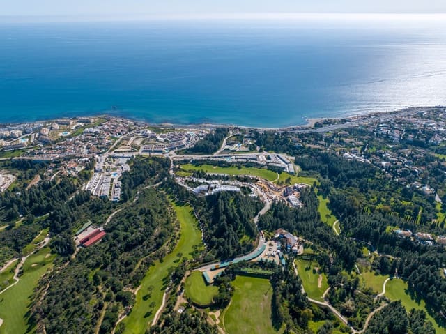 3 makuuhuone Omakotitalo myytävänä paikassa El Chaparral, Mijas mukana uima-altaan 
autotalli - 925 000 € (Ref: 9866885)