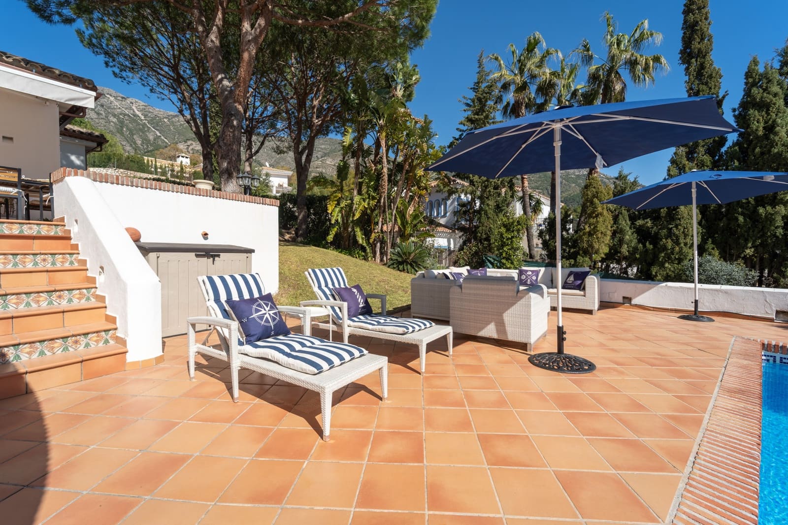 4 soveværelse Villa til salg i Mijas med swimmingpool garage - € 1.500.000 (Ref: 9869971)