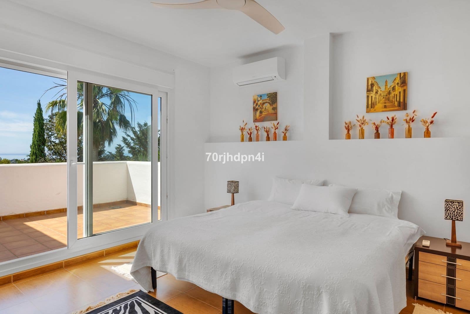 5 quarto Moradia para venda em Estepona com piscina garagem - 1 400 000 € (Ref: 9873173)