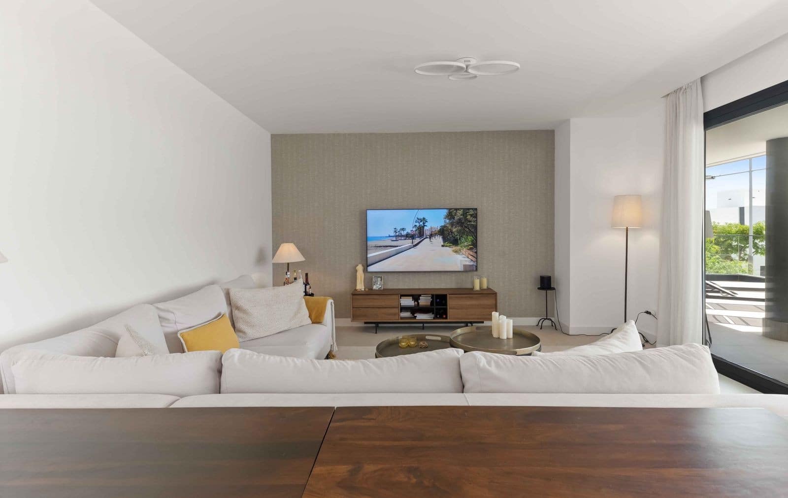 3 soveværelse Lejlighed til salg i Estepona med swimmingpool garage - € 795.000 (Ref: 9873174)