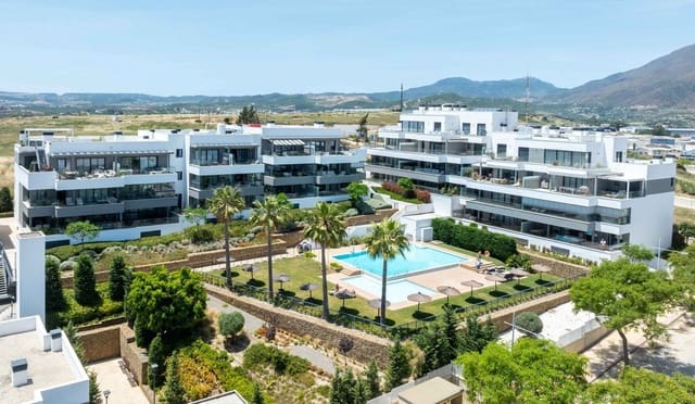 3 soveværelse Lejlighed til salg i Estepona med swimmingpool garage - € 795.000 (Ref: 9873174)