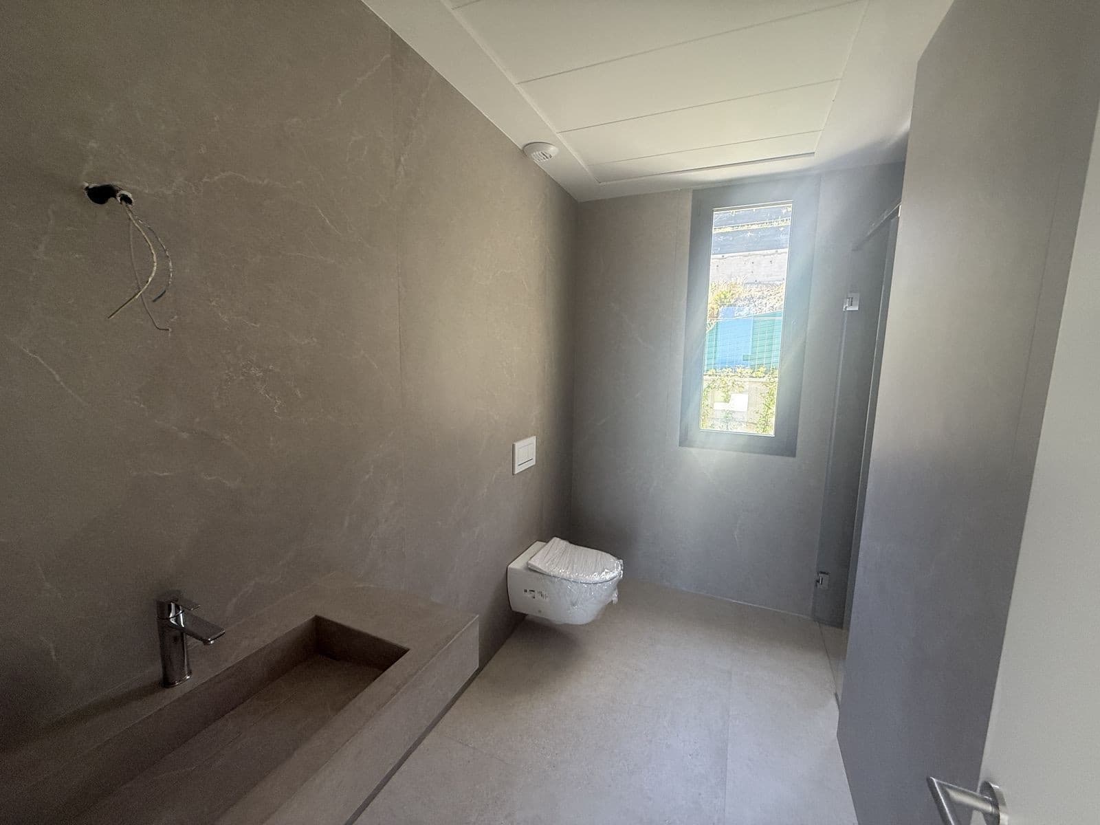 3 sovrum Villa till salu i Benahavis med pool garage - 1 895 000 € (Ref: 9873175)