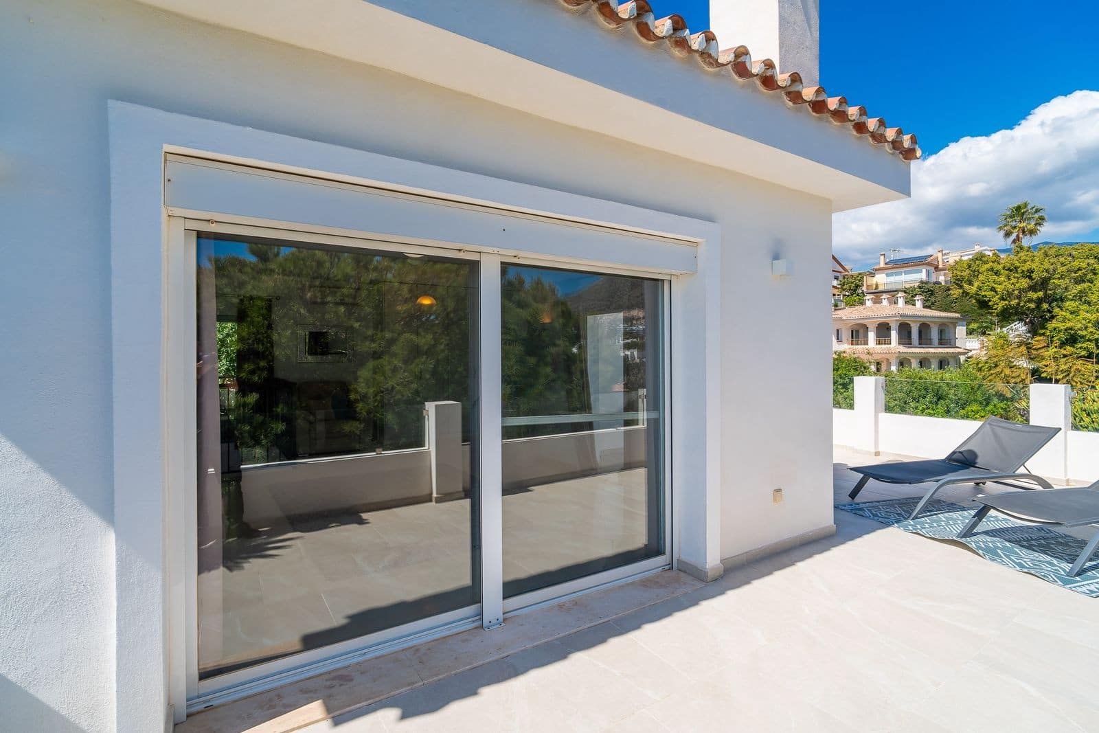 3 bedroom Villa for sale in Fuengirola with pool garage - € 1,097,000 (Ref: 9873177)