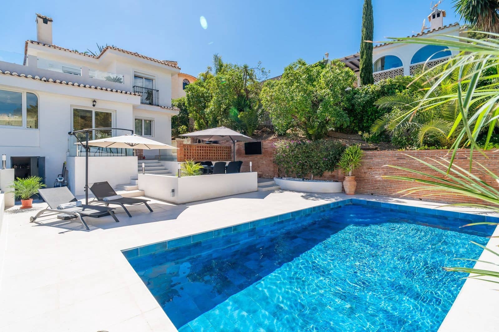 3 bedroom Villa for sale in Fuengirola with pool garage - € 1,097,000 (Ref: 9873177)