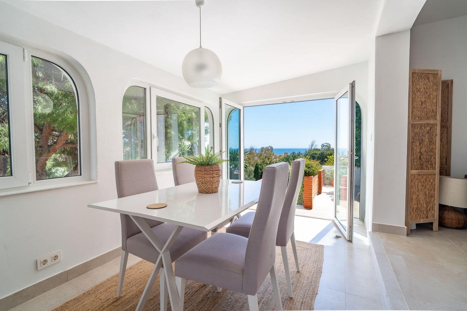 3 bedroom Villa for sale in Fuengirola with pool garage - € 1,097,000 (Ref: 9873177)