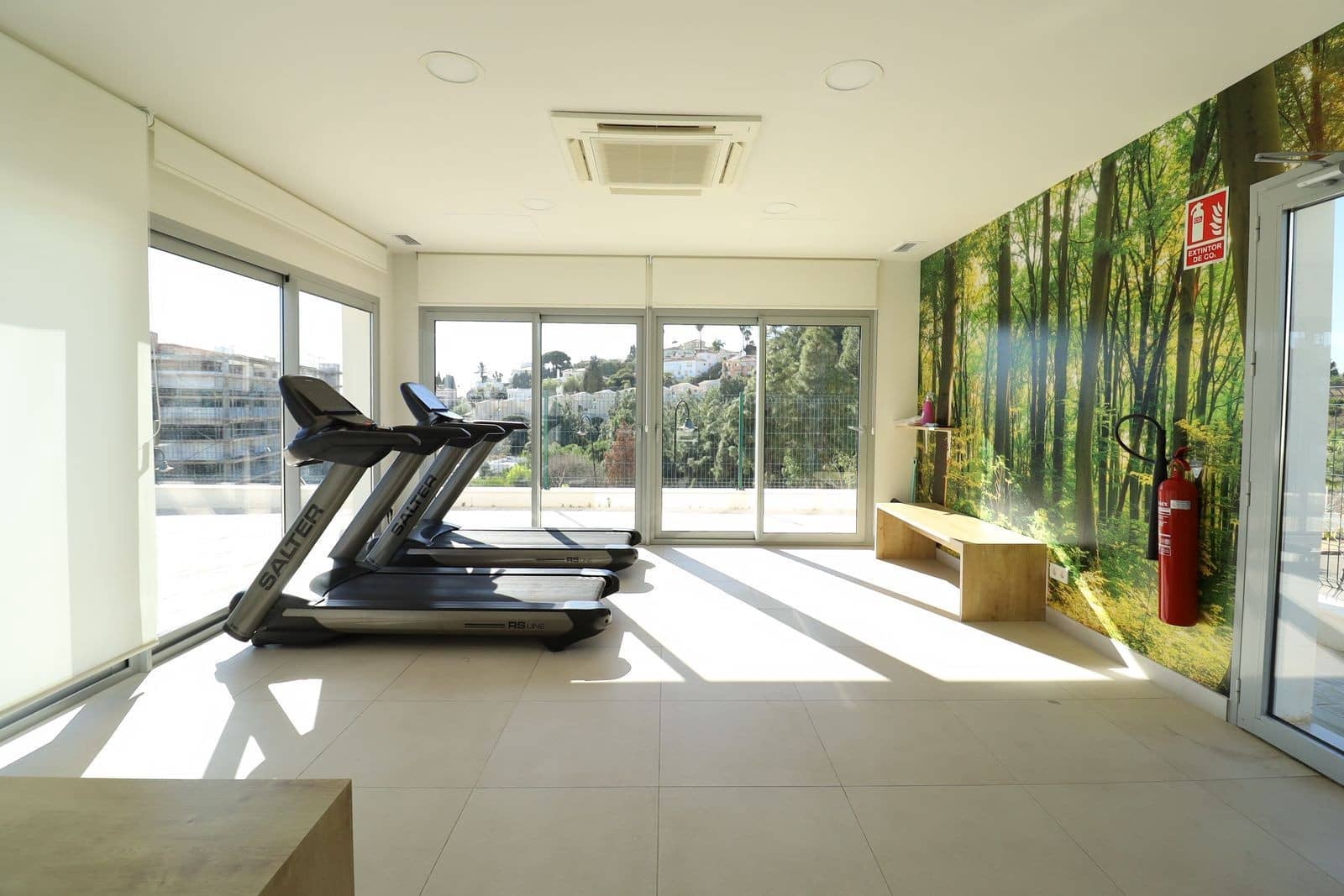 3 slaapkamer Appartement te koop in El Chaparral met zwembad garage - € 575.000 (Ref: 9873179)