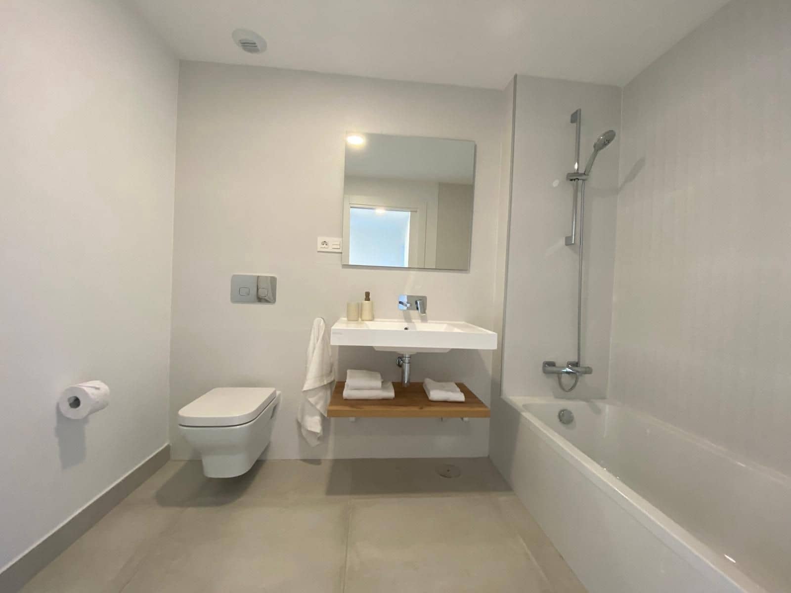 3 slaapkamer Appartement te koop in El Chaparral met zwembad garage - € 575.000 (Ref: 9873179)