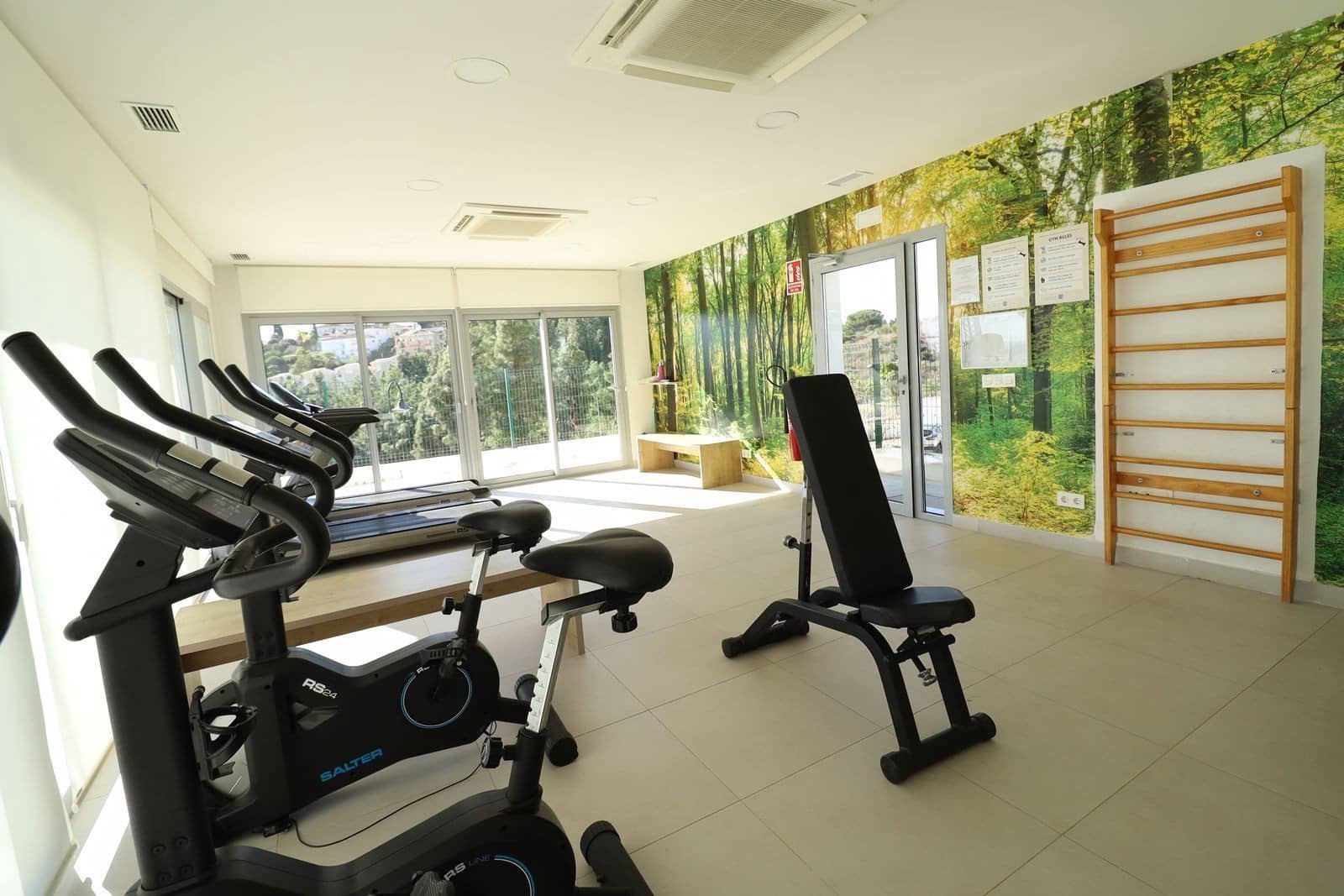 3 slaapkamer Appartement te koop in El Chaparral met zwembad garage - € 575.000 (Ref: 9873179)
