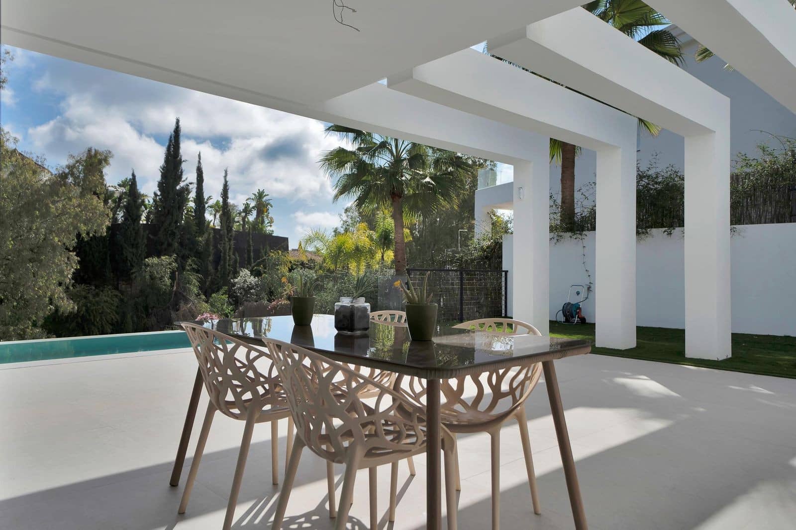 4 sovrum Villa till salu i La Quinta med pool garage - 3 500 000 € (Ref: 9875986)