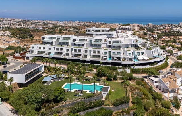 4 soveværelse Villa til salg i Benalmádena pueblo, Benalmádena med swimmingpool garage - € 1.549.000 (Ref: 9875988)