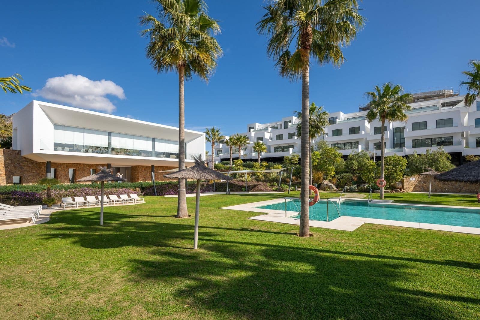 4 makuuhuone Huvila myytävänä paikassa Benalmadena mukana uima-altaan 
autotalli - 1 549 000 € (Ref: 9875988)