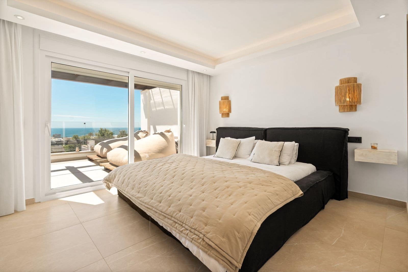 3 soverom Hus til salgs i Marbella med svømmebasseng garasje - € 1 180 000 (Ref: 9878265)