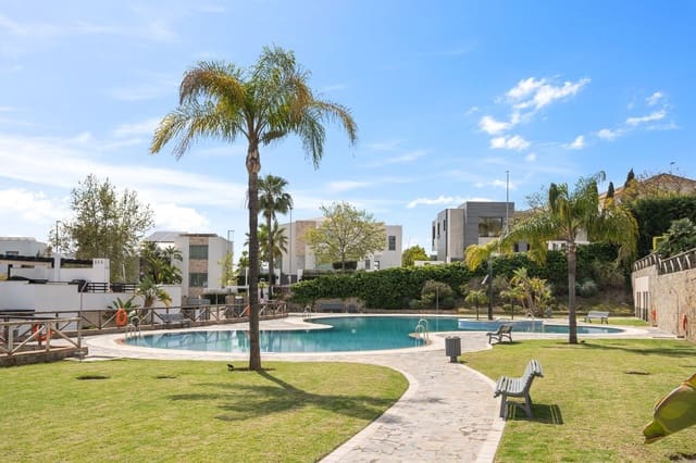 3 sovrum Hus till salu i Marbella med pool garage - 1 180 000 € (Ref: 9878265)