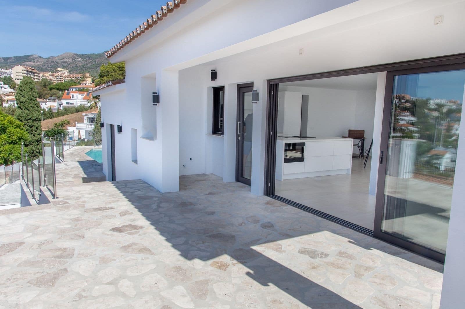 4 camera da letto Villa in vendita in Fuengirola con piscina garage - 1.475.000 € (Rif: 9890062)