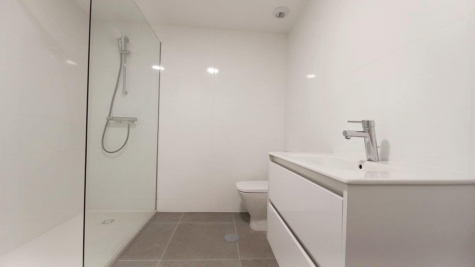 2 soveværelse Lejlighed til salg i El Chaparral med swimmingpool garage - € 459.000 (Ref: 9890063)