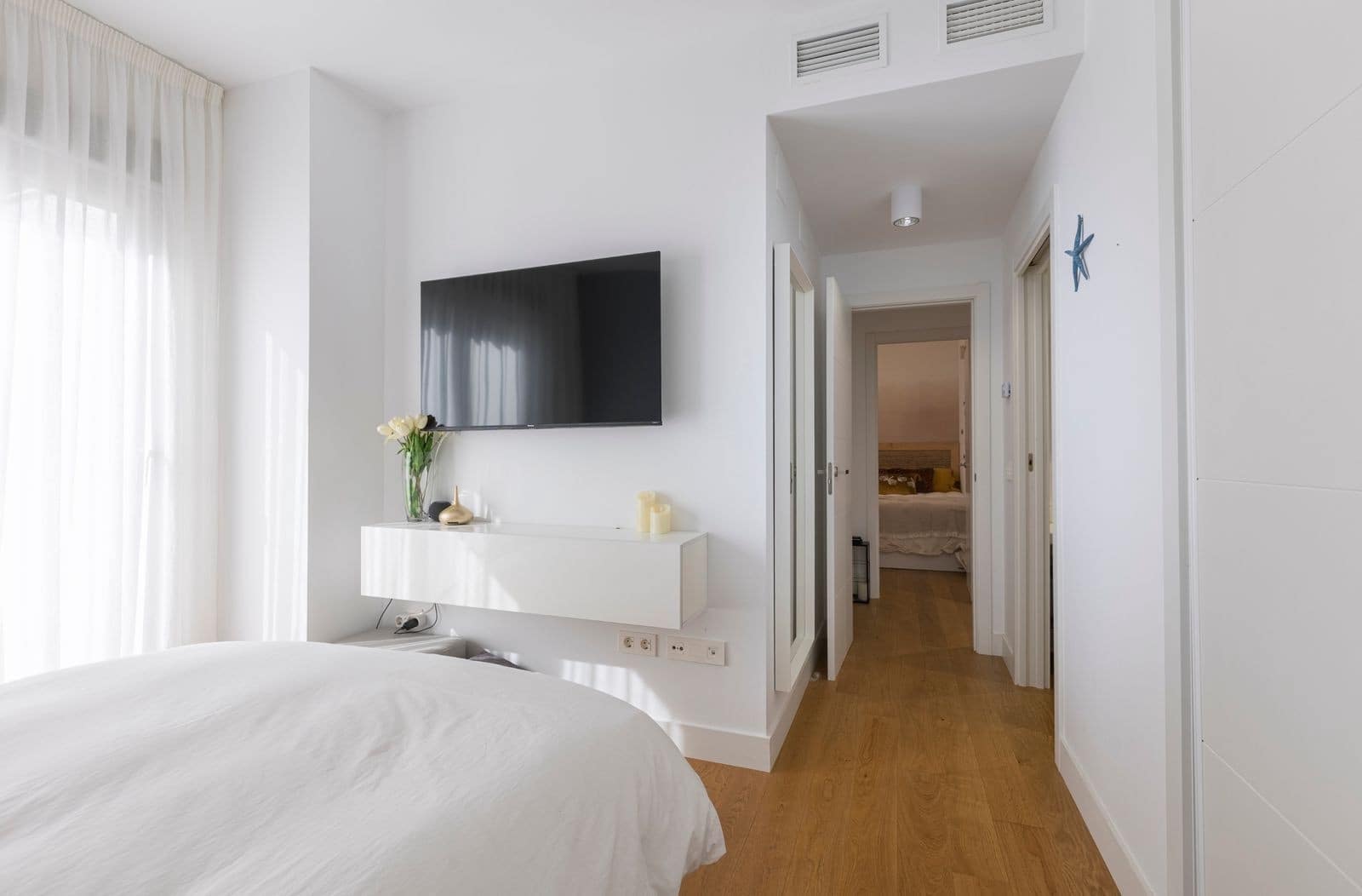 3 sypialnia Apartament na sprzedaż w Mijas Costa z basenem garażem - 695 000 € (Ref: 9890064)