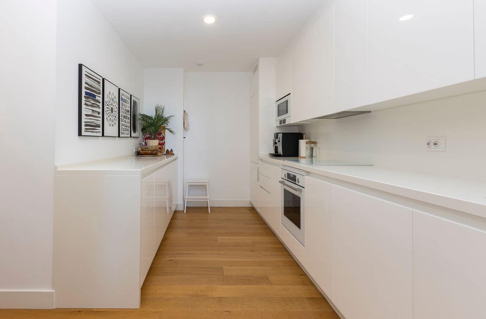 3 sypialnia Apartament na sprzedaż w Mijas Costa z basenem garażem - 695 000 € (Ref: 9890064)