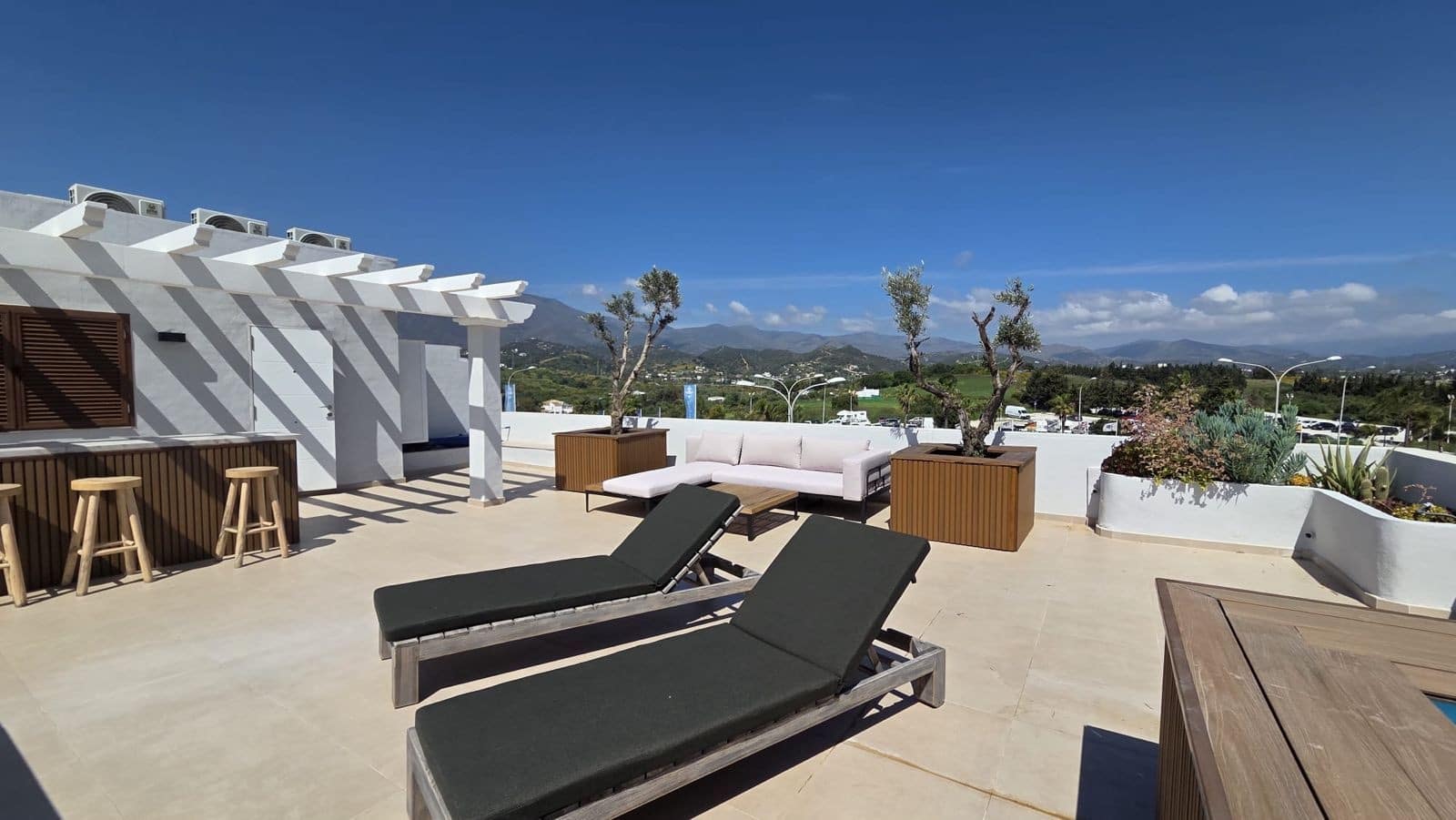 2 sovrum Takvåning till salu i Estepona - 1 300 000 € (Ref: 9890066)