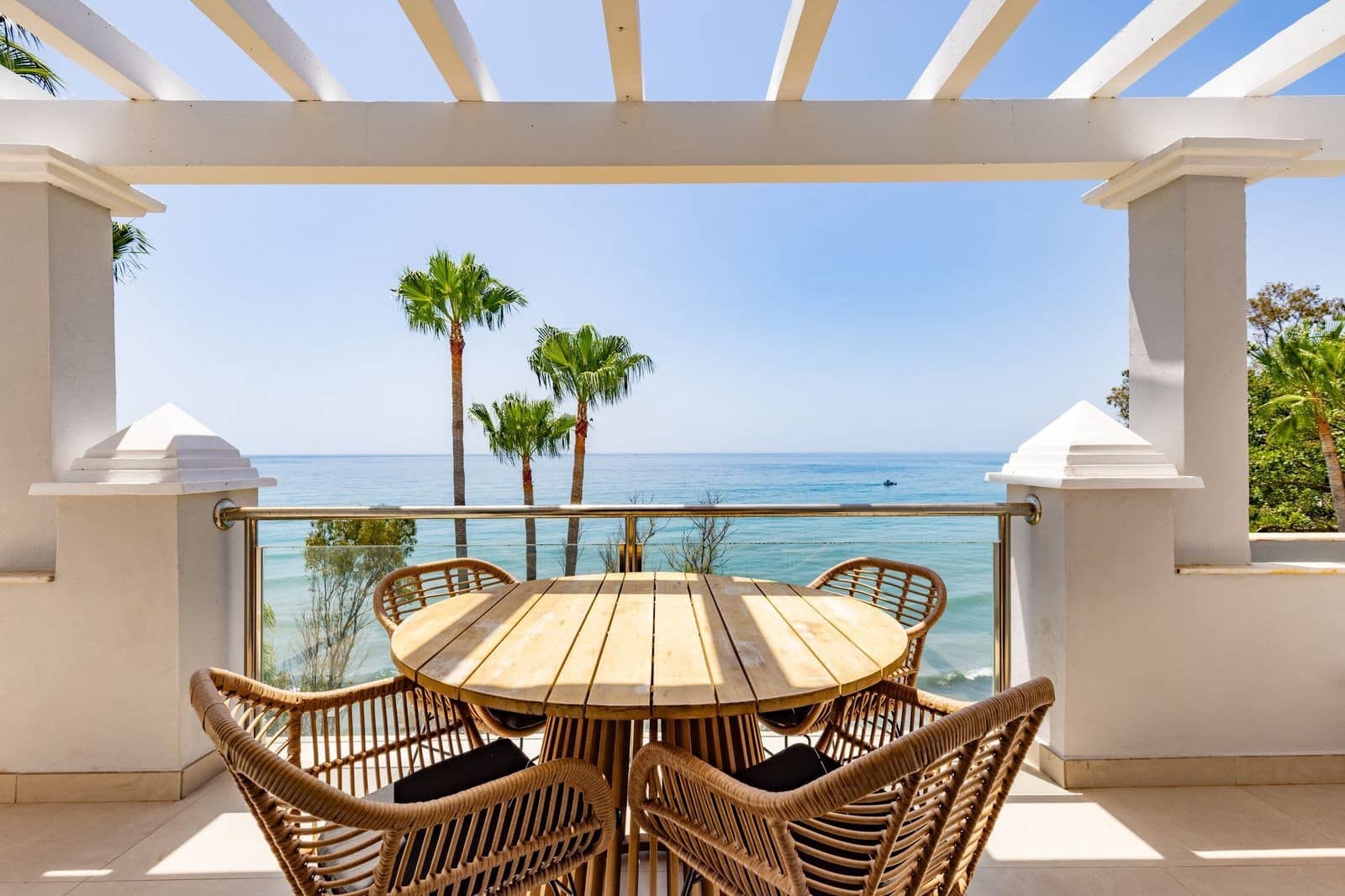 2 sovrum Takvåning till salu i Estepona - 1 300 000 € (Ref: 9890066)