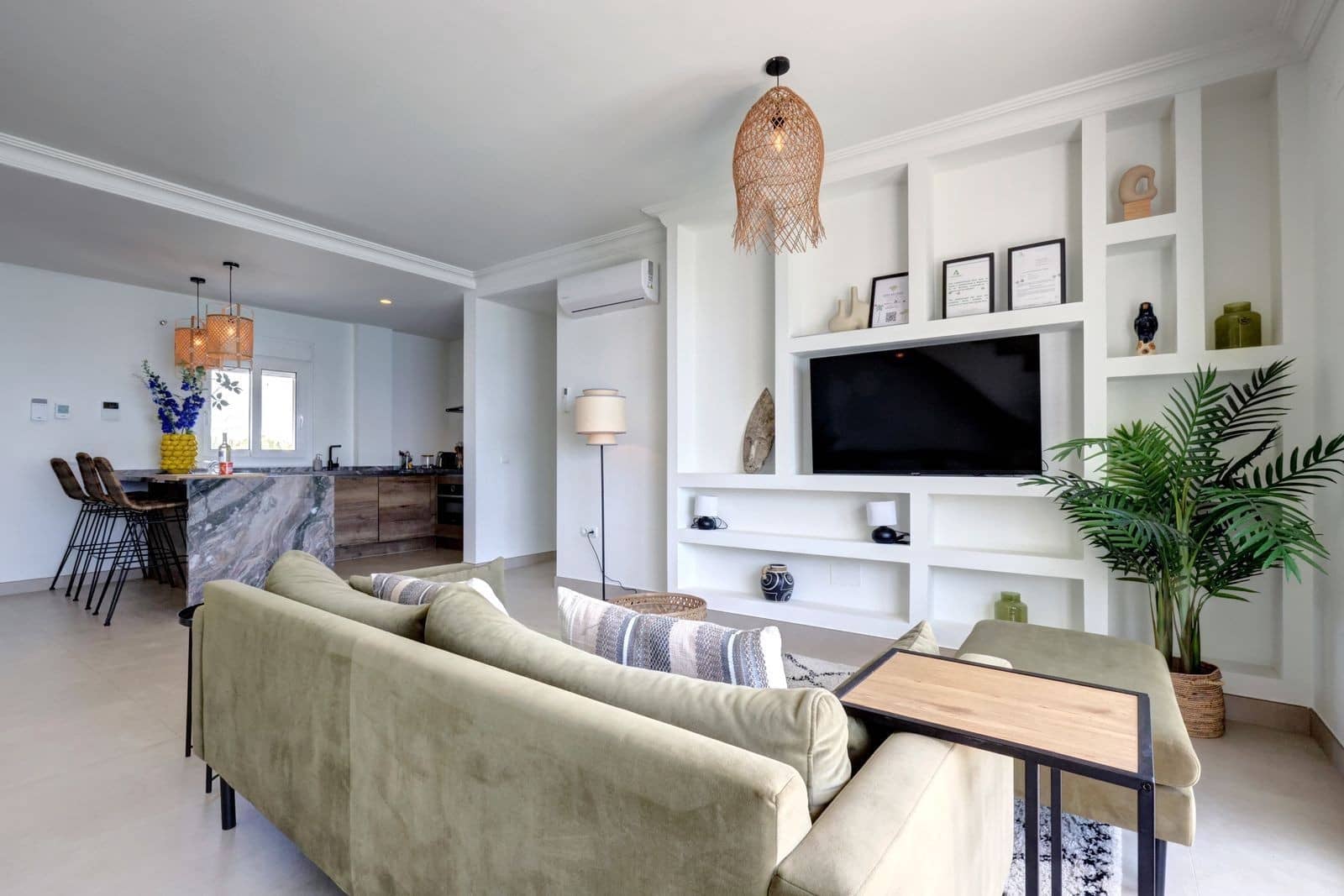 2 sovrum Takvåning till salu i Estepona - 1 300 000 € (Ref: 9890066)