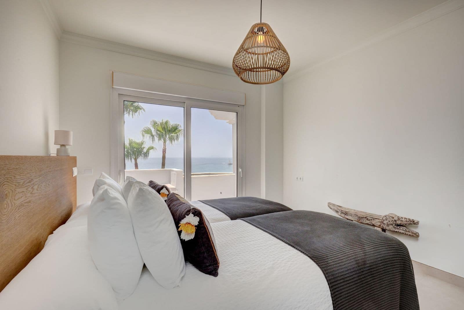 2 sovrum Takvåning till salu i Estepona - 1 300 000 € (Ref: 9890066)