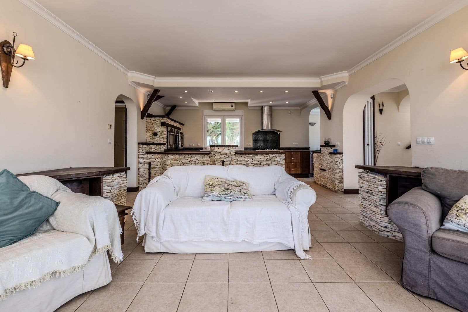 Chalet de 6 habitaciones en El Faro en venta con piscina garaje - 1.595.000 € (Ref: 9890067)