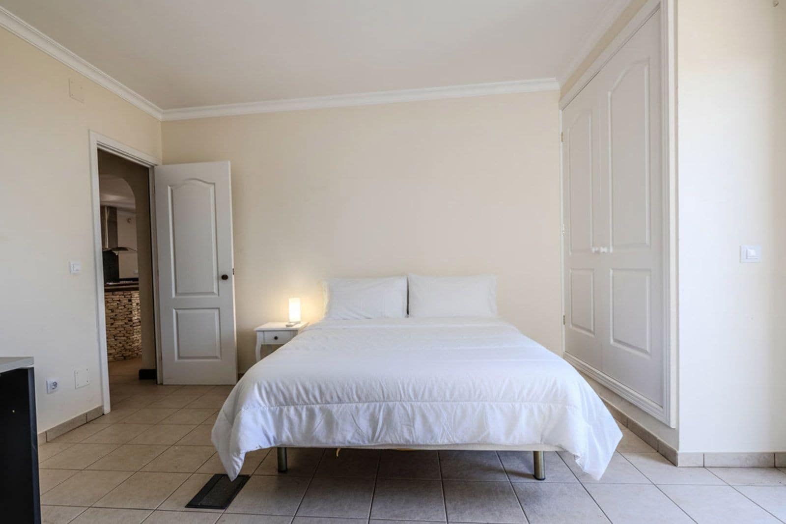 Chalet de 6 habitaciones en El Faro en venta con piscina garaje - 1.595.000 € (Ref: 9890067)