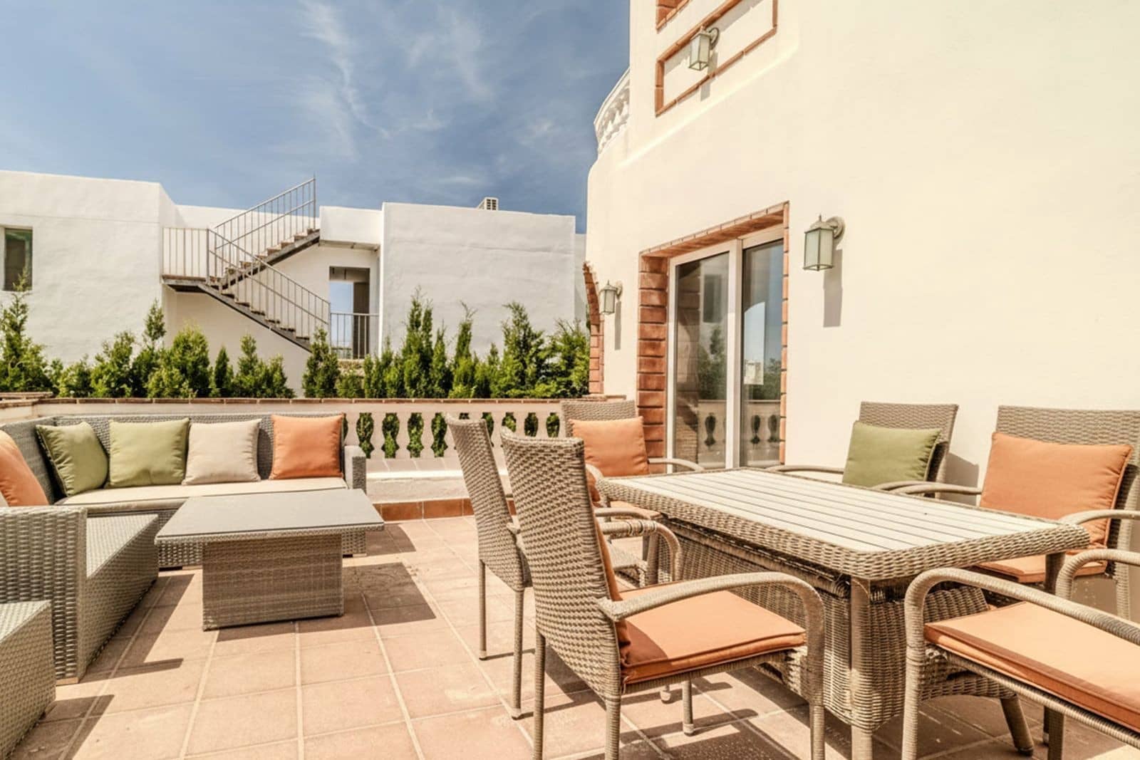 Chalet de 6 habitaciones en El Faro en venta con piscina garaje - 1.595.000 € (Ref: 9890067)