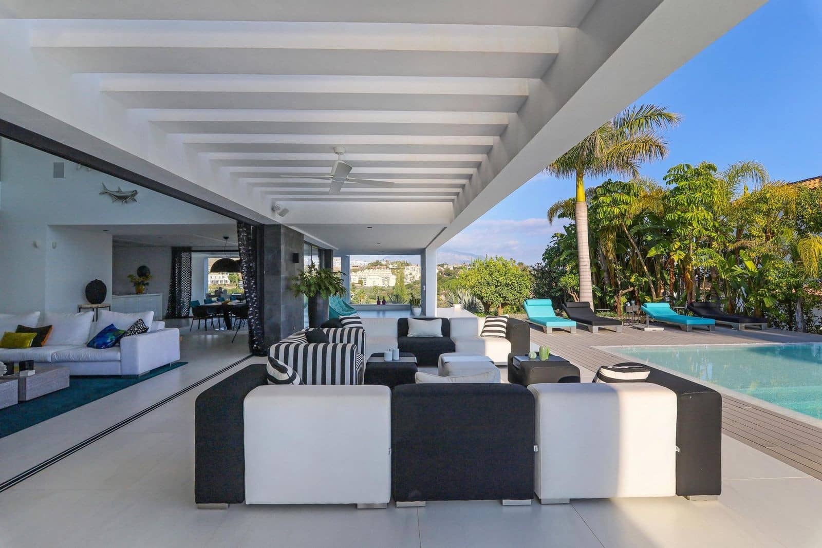 6 bedroom Villa for sale in Los Flamingos with pool garage - € 4,900,000 (Ref: 9890068)