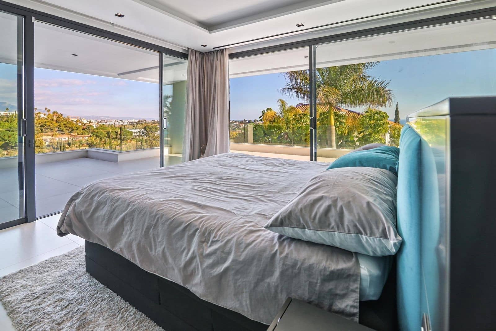 6 bedroom Villa for sale in Los Flamingos with pool garage - € 4,900,000 (Ref: 9890068)