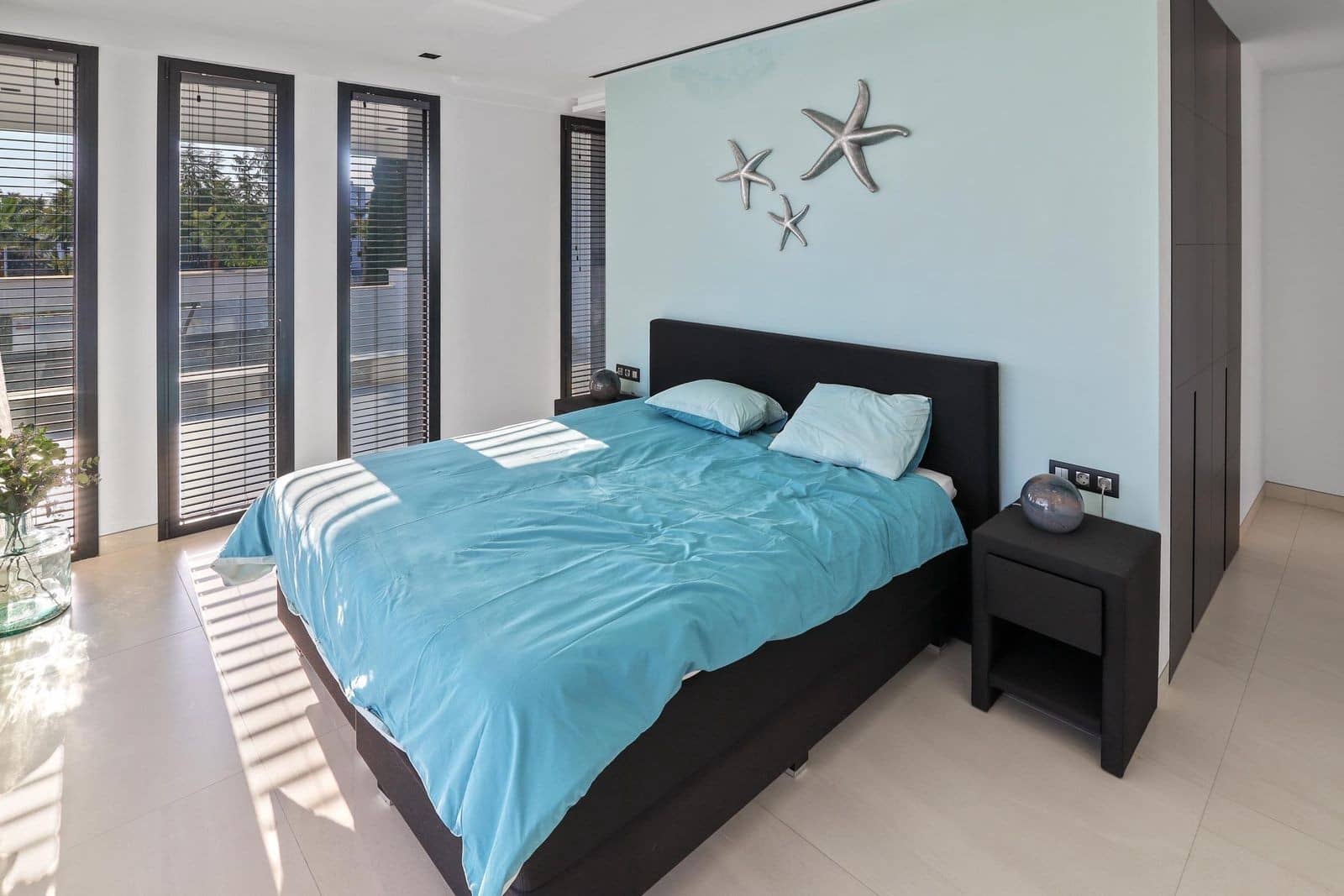 6 bedroom Villa for sale in Los Flamingos with pool garage - € 4,900,000 (Ref: 9890068)